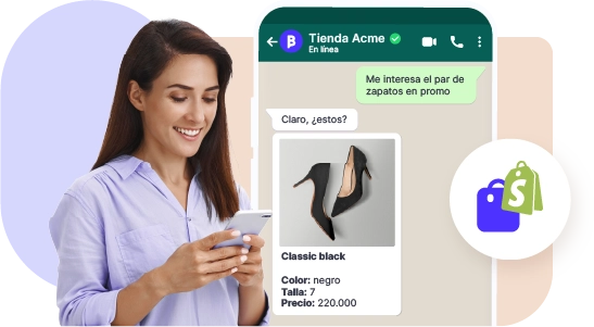 chica mirando un producto en whatsapp